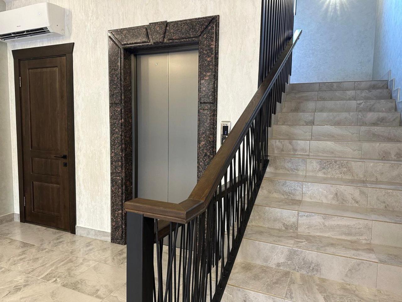 Grand Way Hotel Taraz Extérieur photo